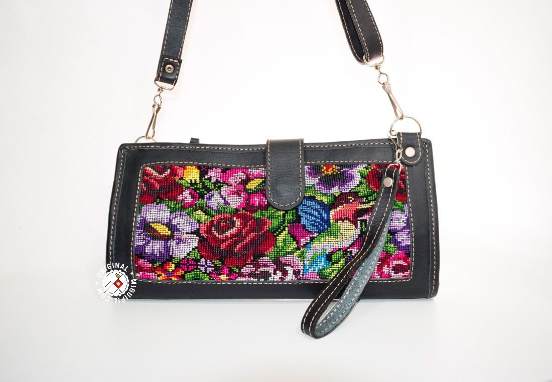 Elegante porta documentos, hecho artesanalmente en piel y textil guatemalteco - Imagen 4