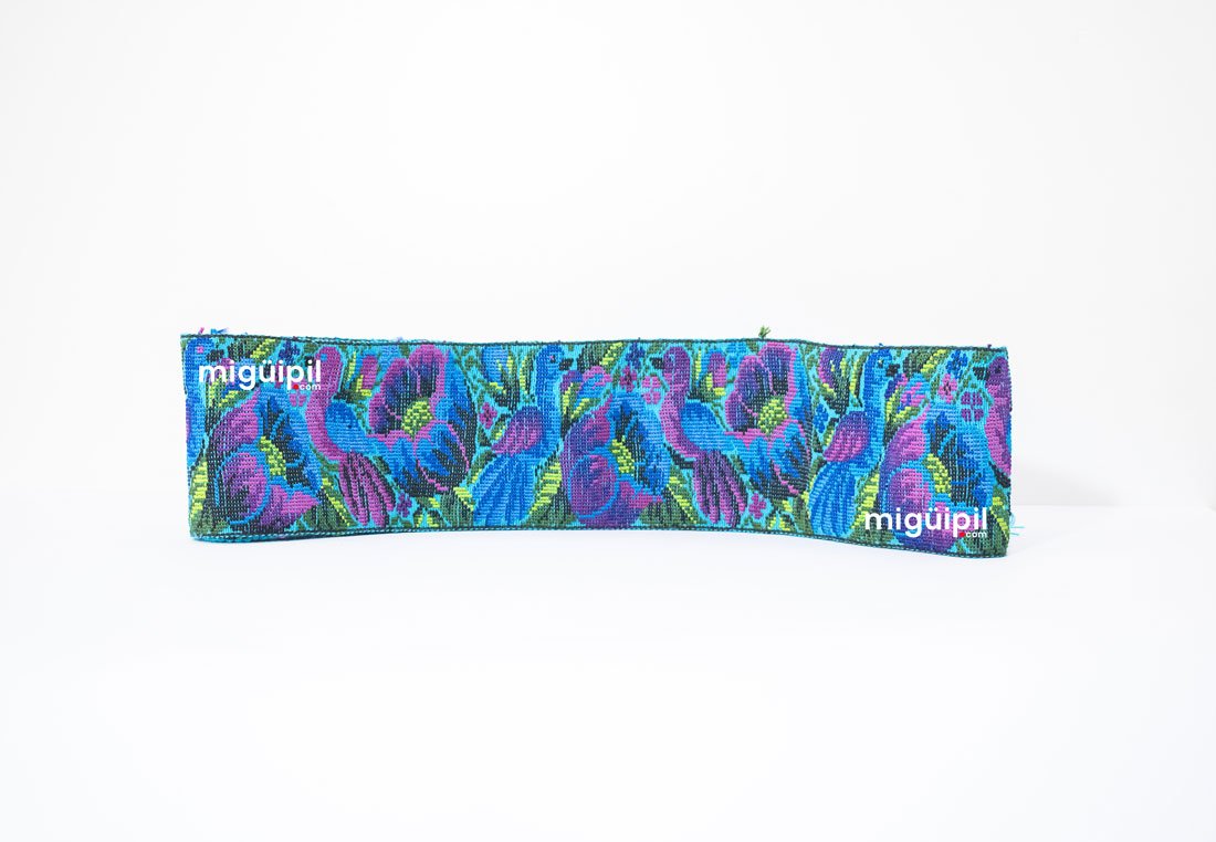 Faja hecha a mano, Diseño Pavitos y tulipanes en tono luto, fondo celeste